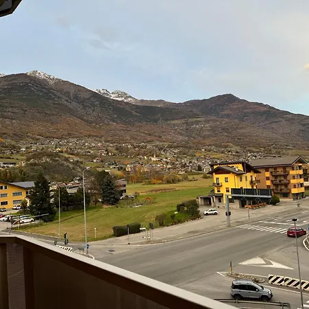5 Min Dal Centro E Funivia Con Posteggio Privato